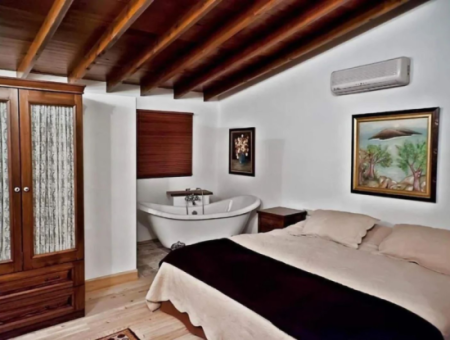 Kamarca House
